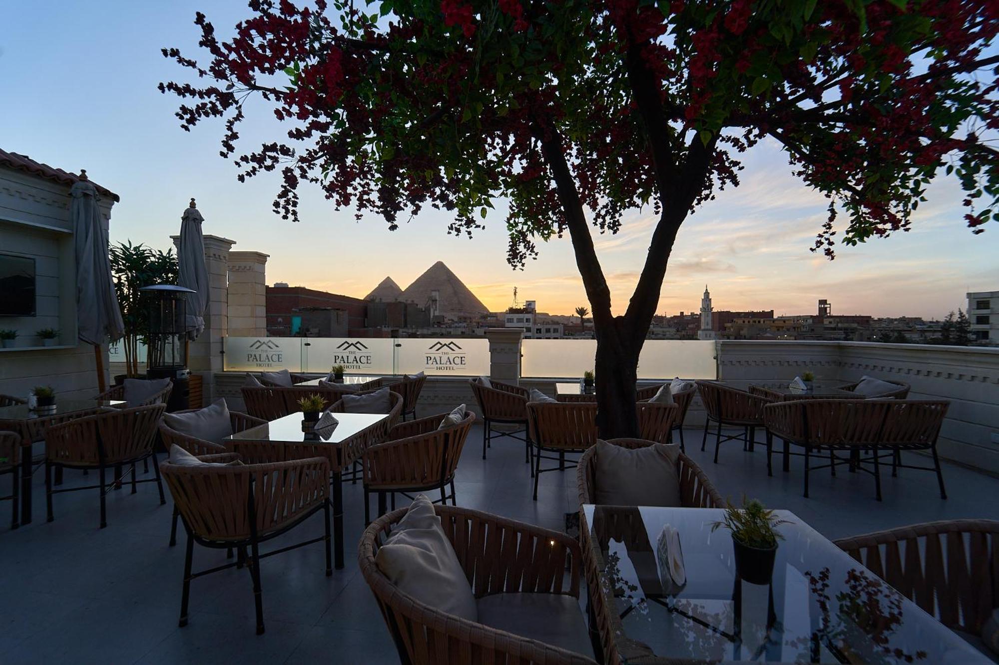 The Palace Pyramids Hotel Nazlet el-Sîsi Dış mekan fotoğraf