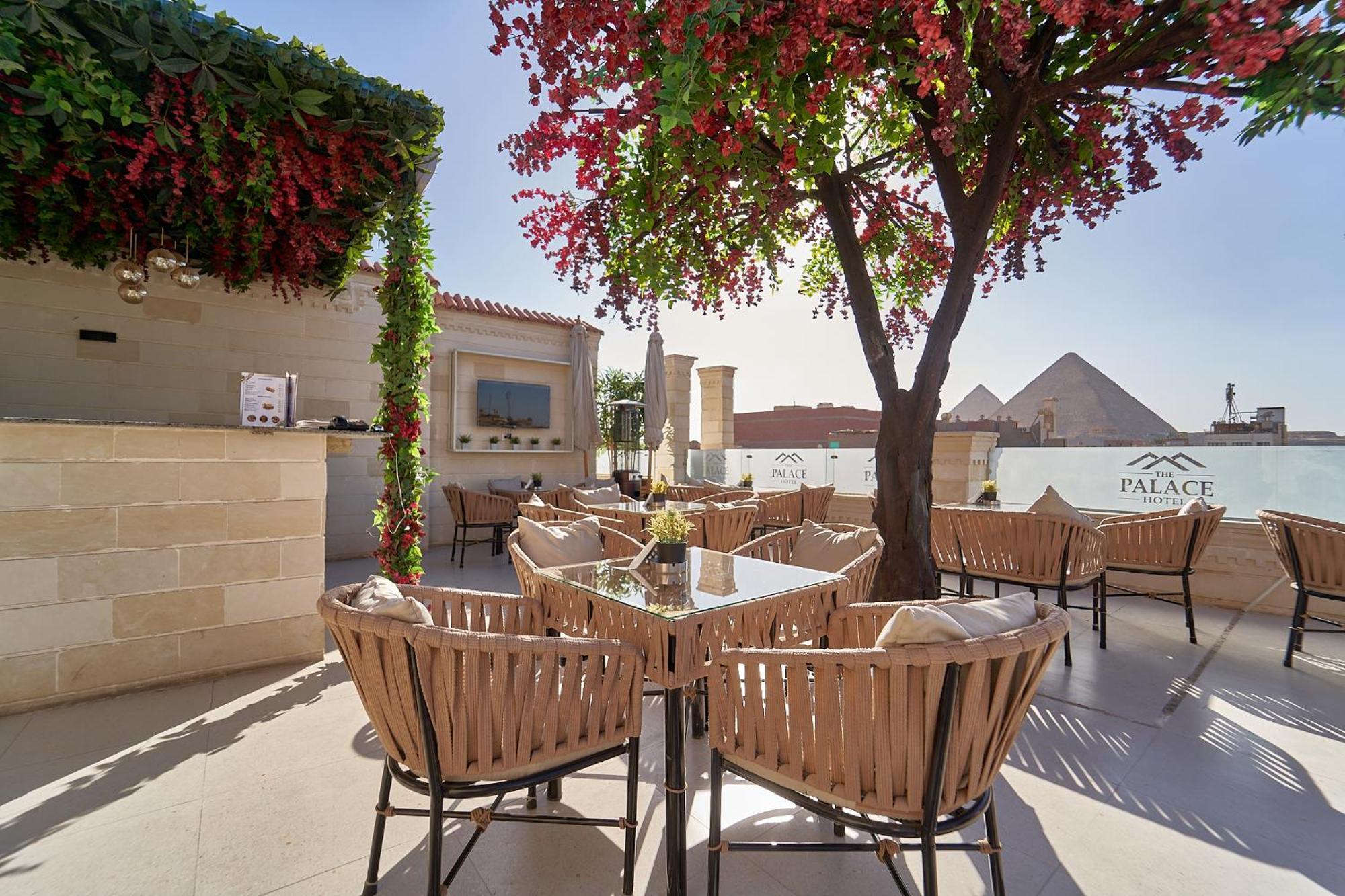 The Palace Pyramids Hotel Nazlet el-Sîsi Dış mekan fotoğraf